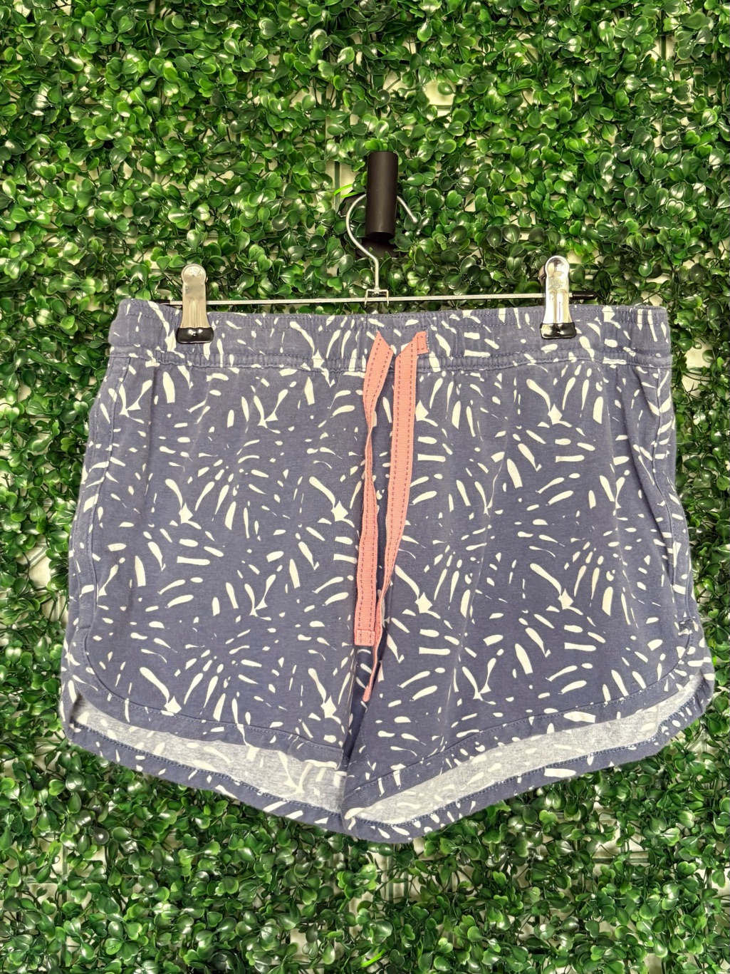 Southern Tide Blue & White Printed Lounge Shorts With Pink Drawstring
